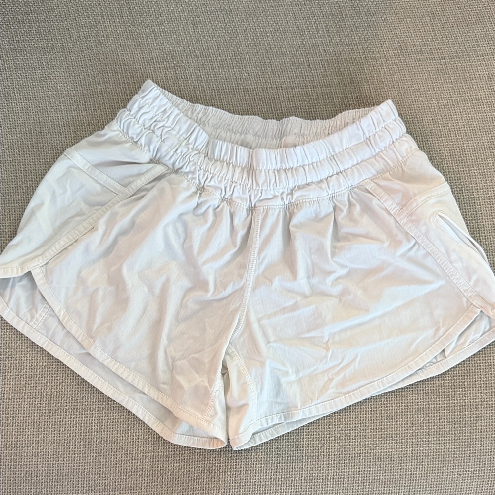 Lululemon Women's White Athletic Shorts Size 4